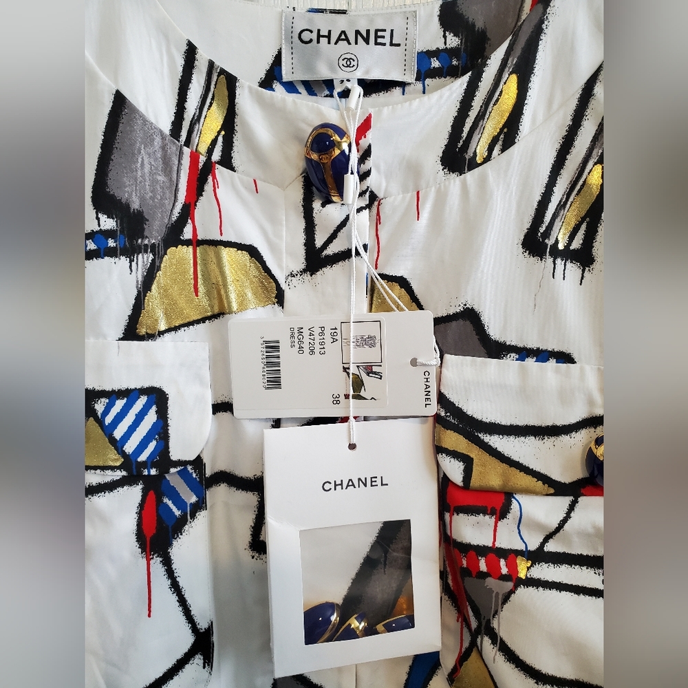CHANEL Look 64 Egypt Collection colorful dress. Size 38. NEVER WORN - Picture 4 of 5